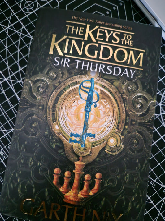 The keys to the kingdom, Sir Thursday - Garth Nix