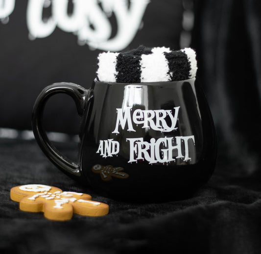 MERRY AND FRIGHT MUG AND SOCKS SET