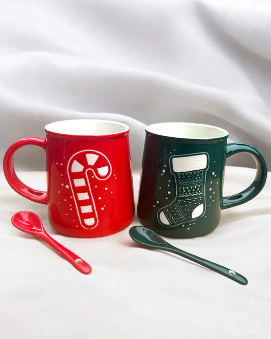 EMBOSSED MUG WITH SPOON