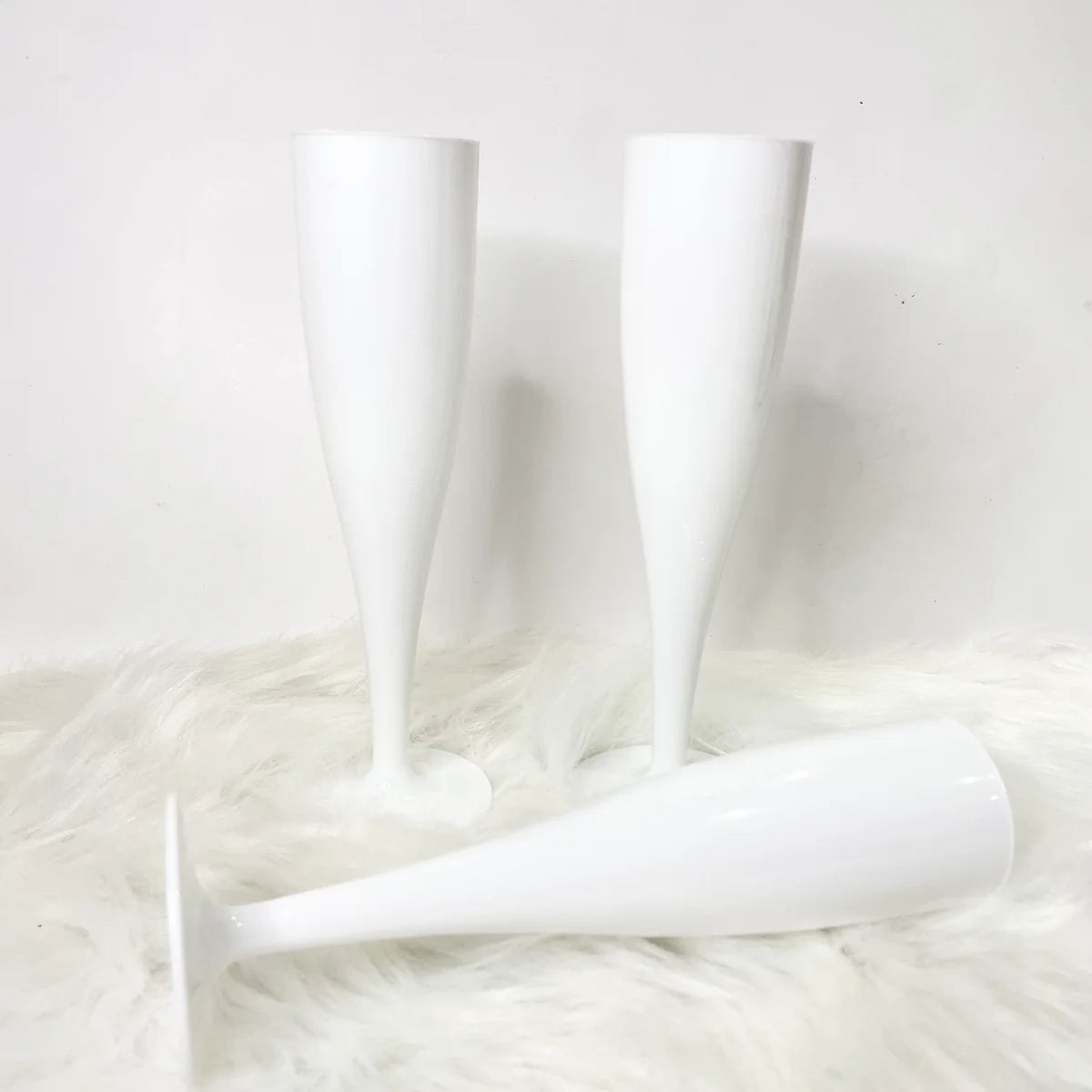 PACK OF 10 WHITE 125CM CHAMPAGNE FLUTE